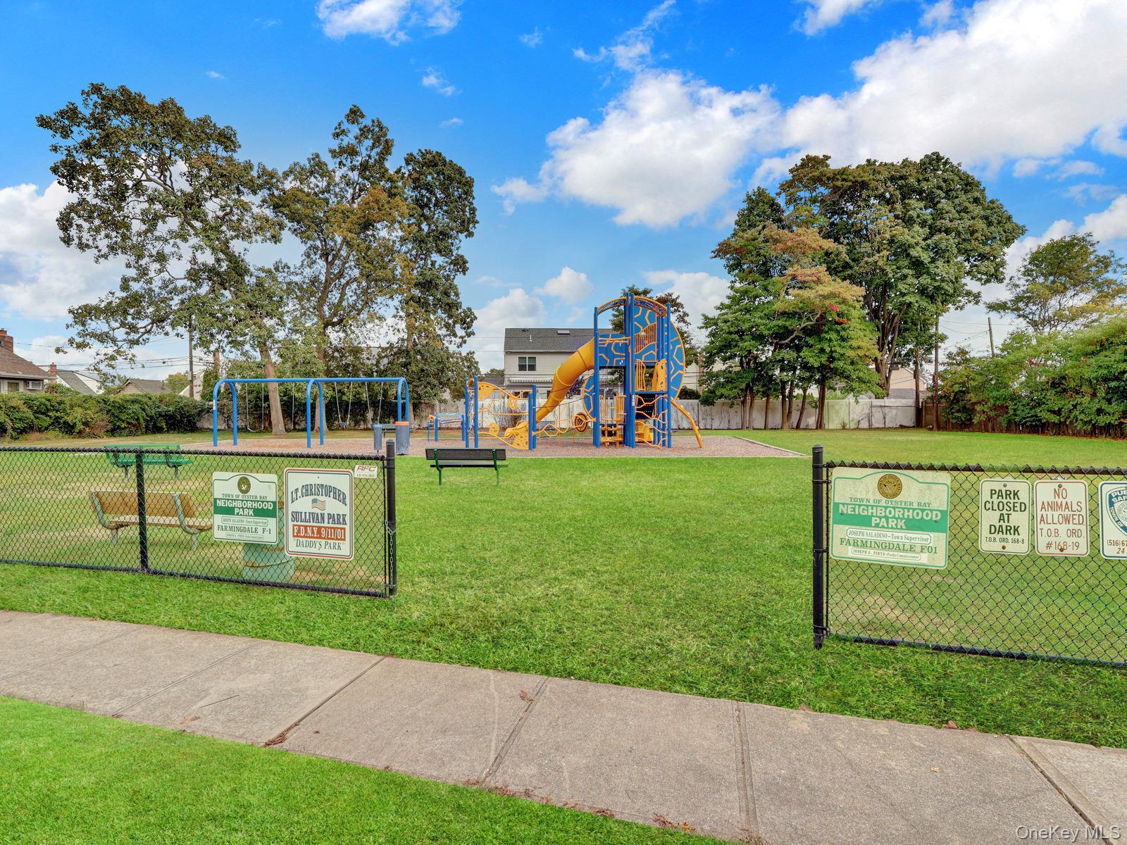 34 Scholl Drive, Farmingdale, NY 11735