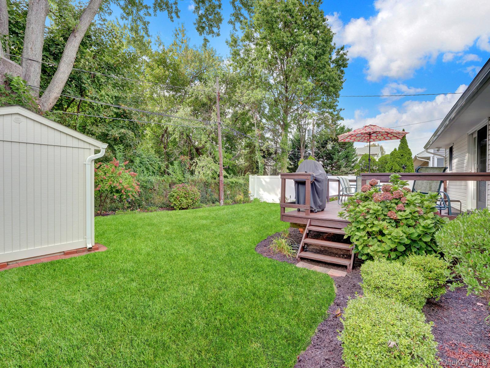 34 Scholl Drive, Farmingdale, NY 11735