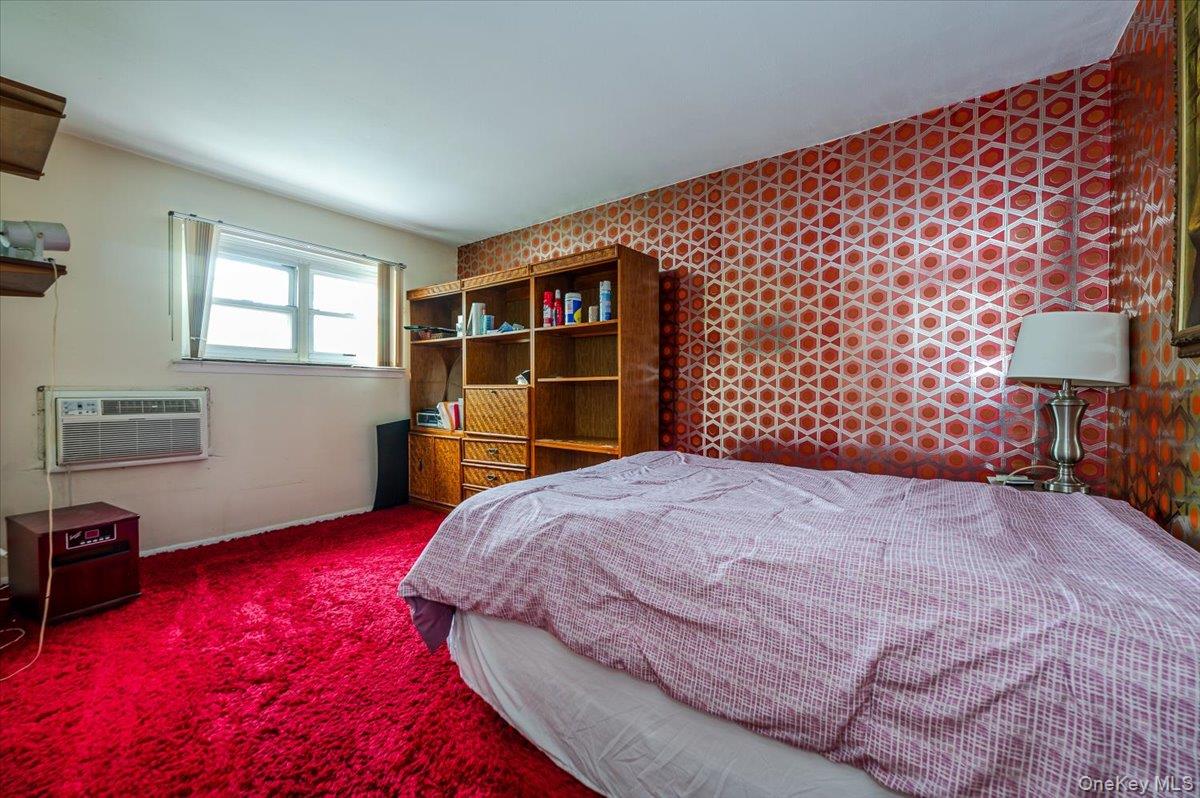 248 Throggs Neck Boulevard, Bronx, NY 10465