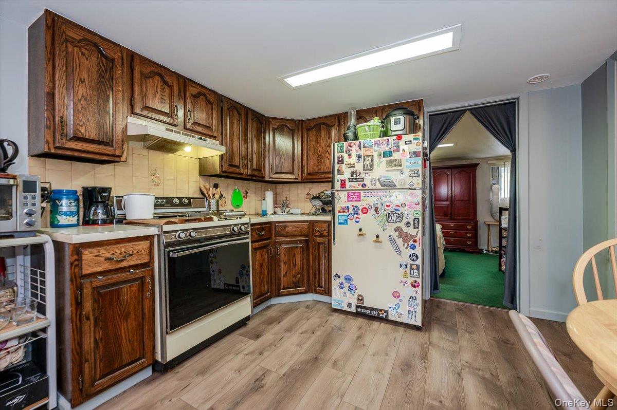 248 Throggs Neck Boulevard, Bronx, NY 10465