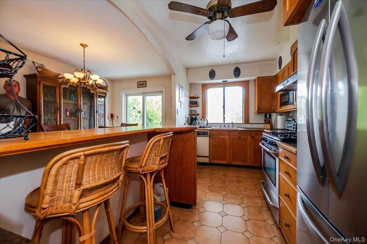 248 Throggs Neck Boulevard, Bronx, NY 10465