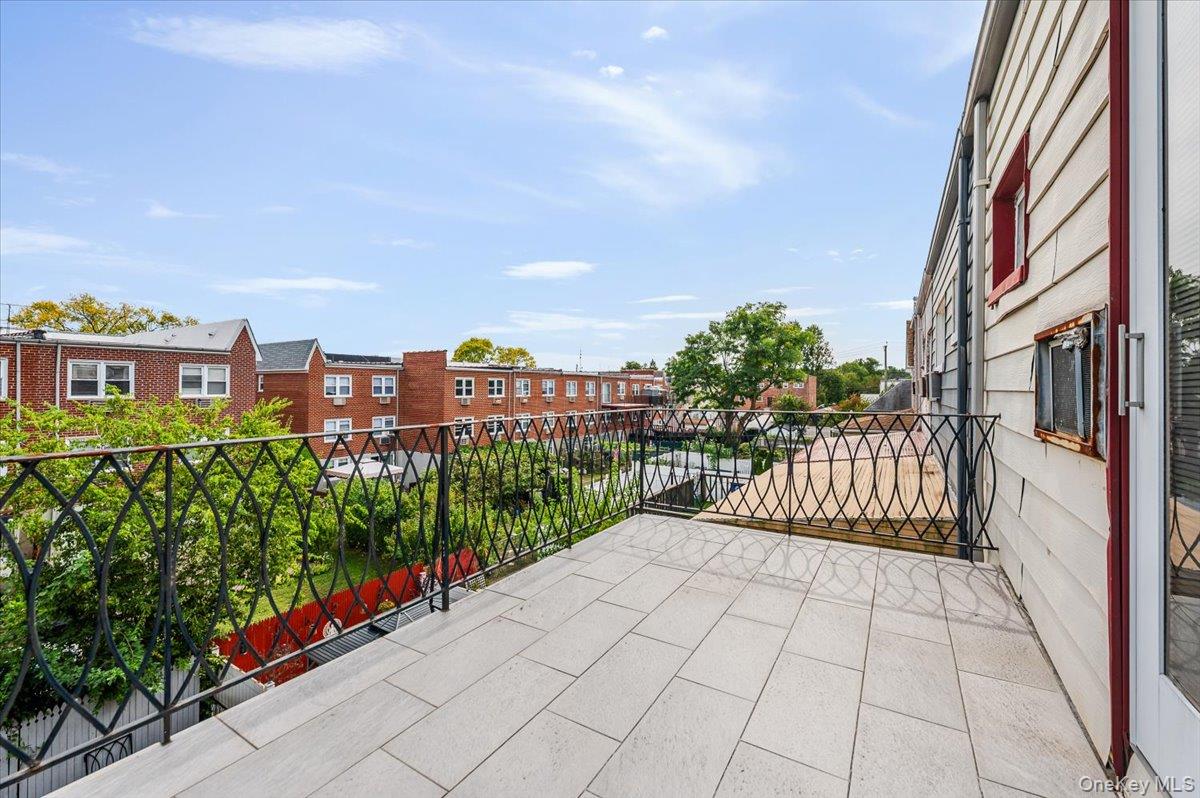 248 Throggs Neck Boulevard, Bronx, NY 10465