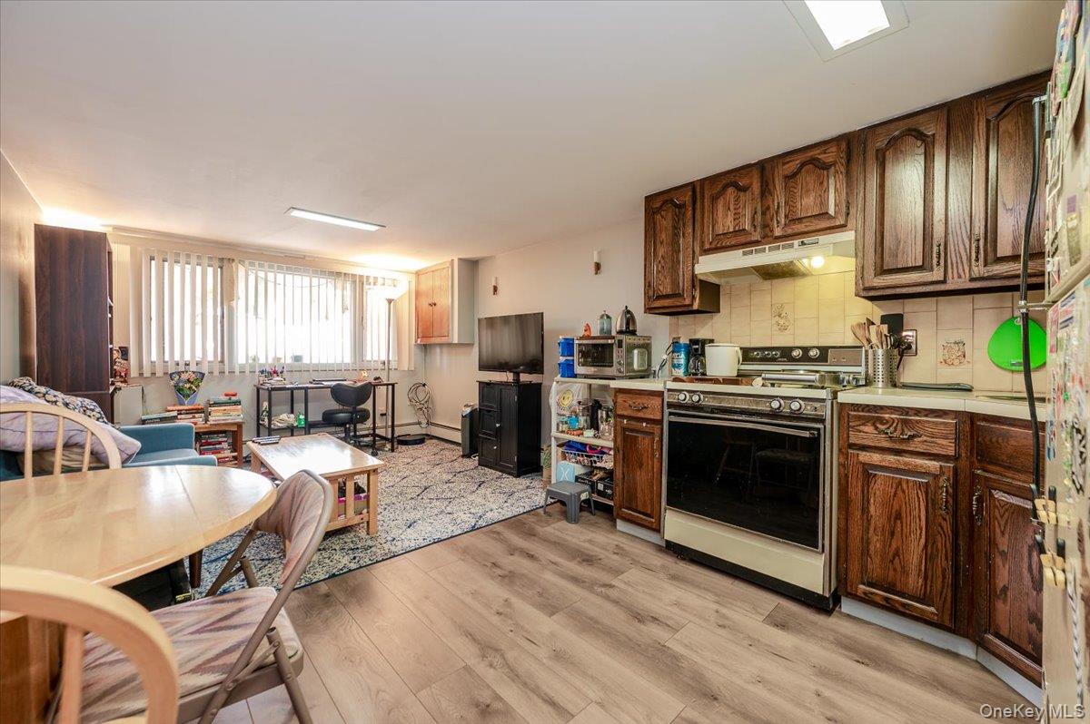 248 Throggs Neck Boulevard, Bronx, NY 10465