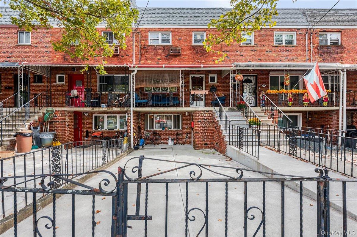 248 Throggs Neck Boulevard, Bronx, NY 10465