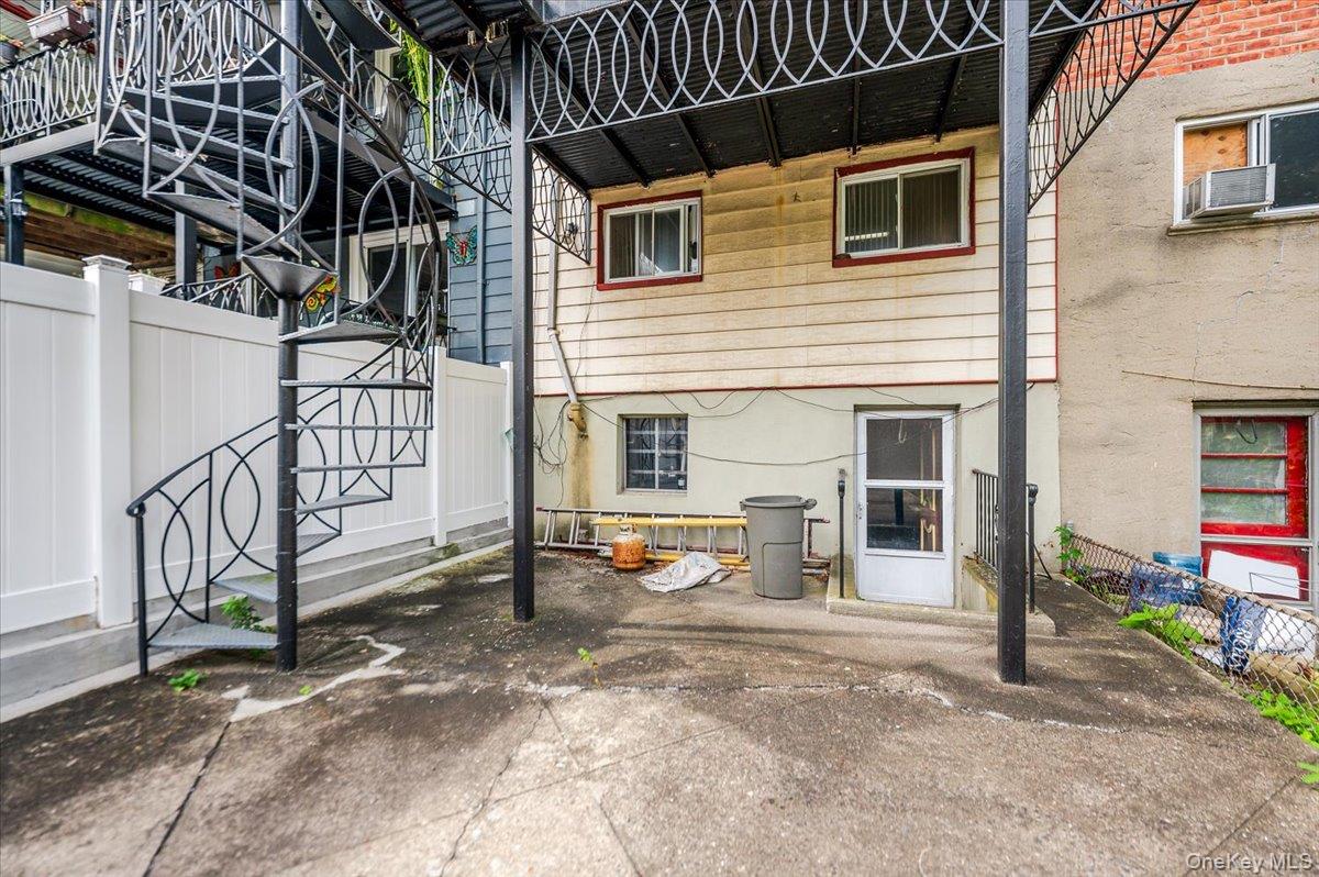 248 Throggs Neck Boulevard, Bronx, NY 10465