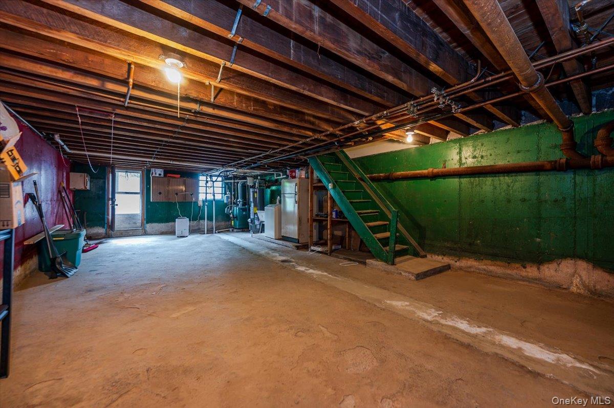 248 Throggs Neck Boulevard, Bronx, NY 10465