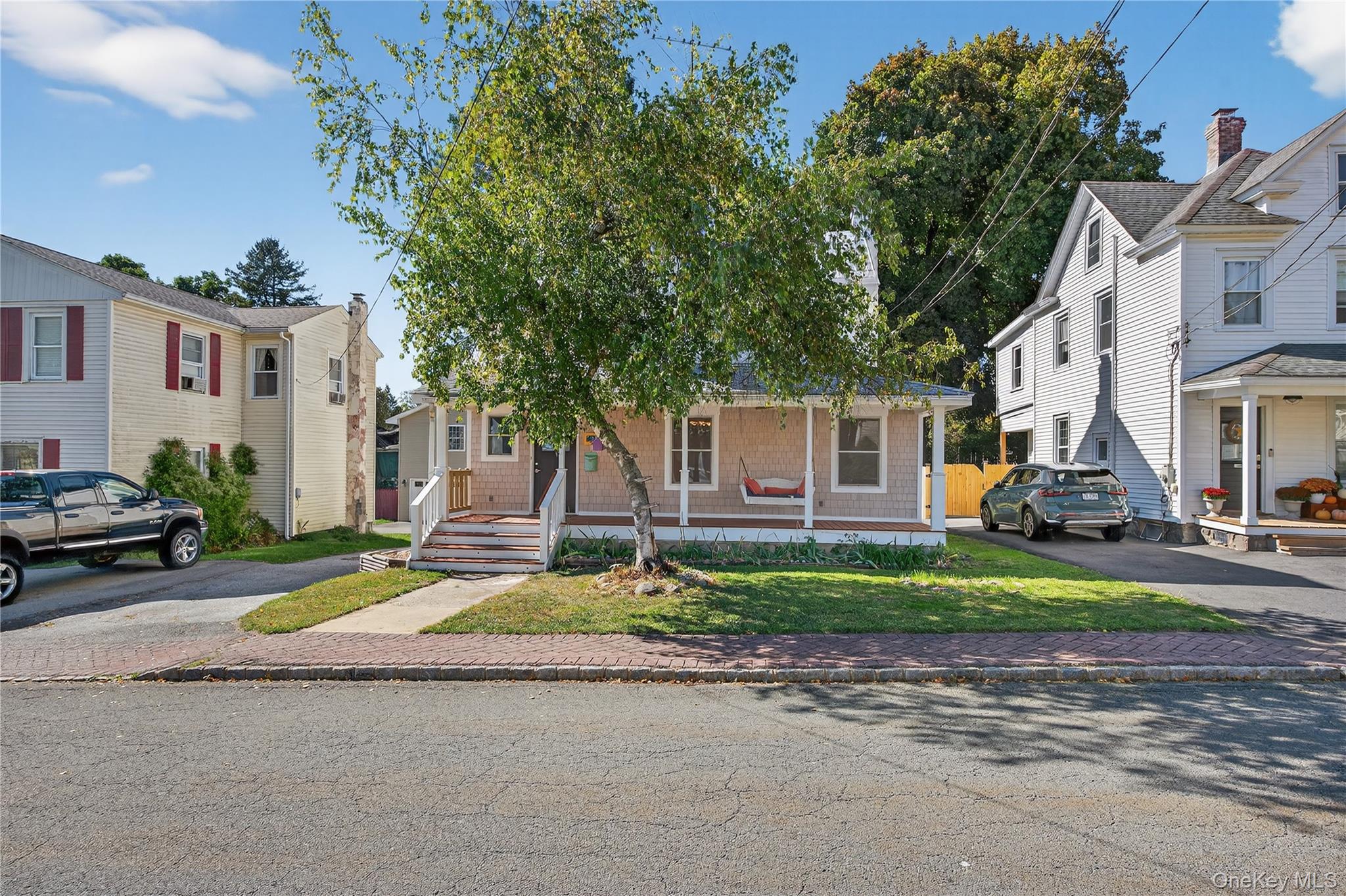 10 Howe Street, Warwick, NY 10990