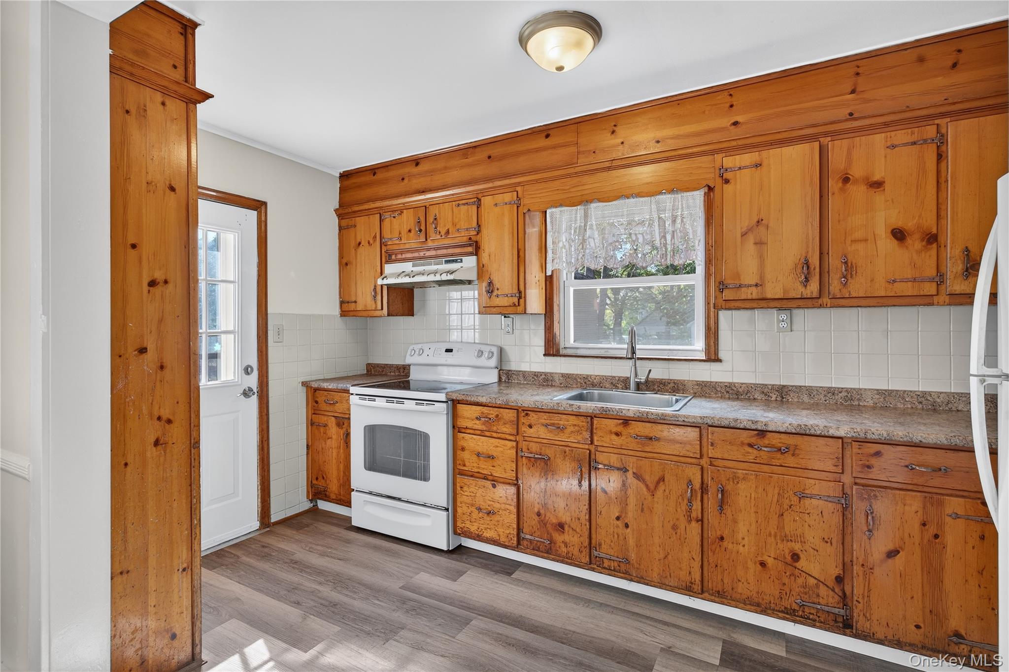 10 Howe Street, Warwick, NY 10990