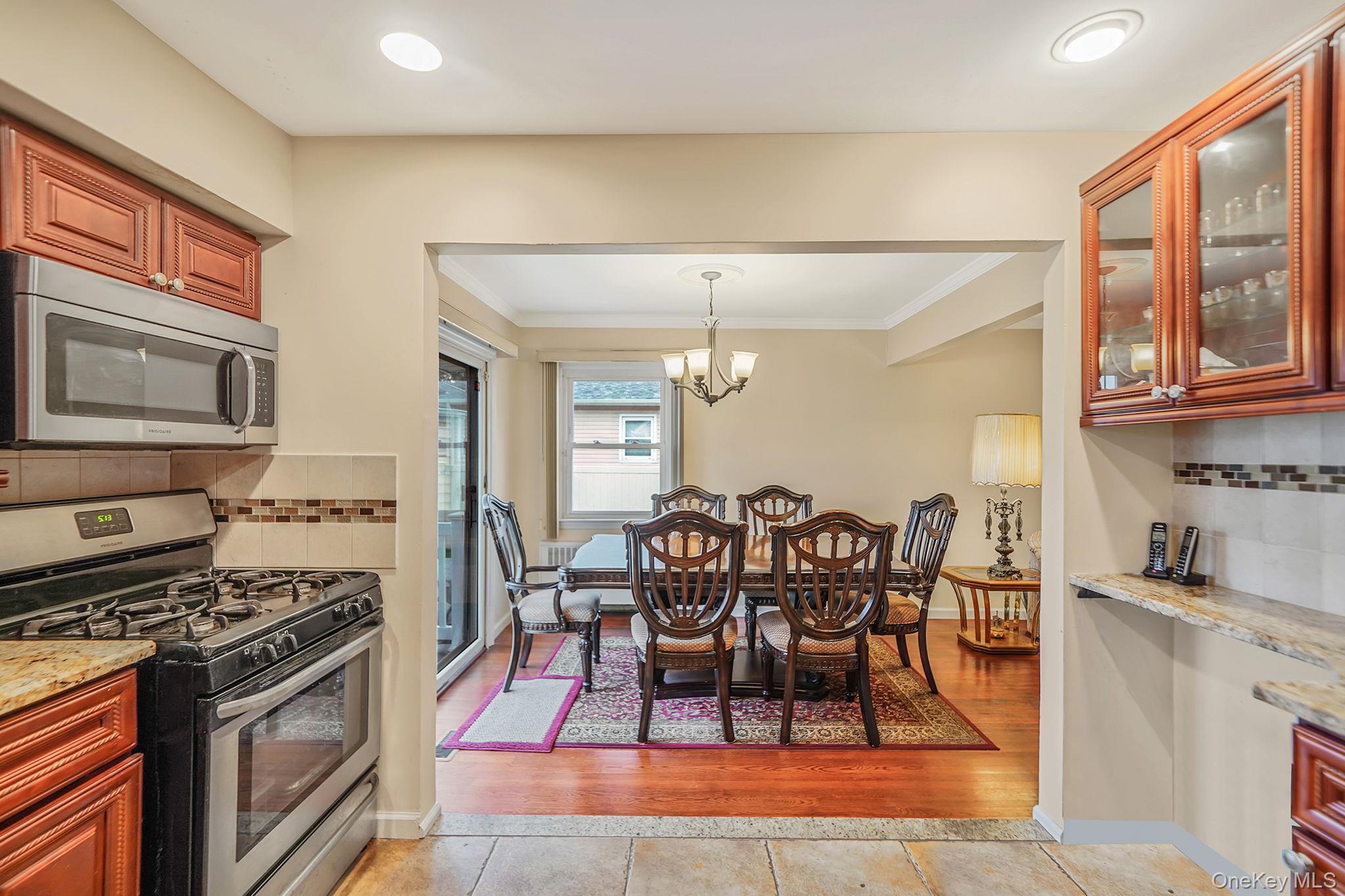 166 N Oak Street, Massapequa, NY 11758