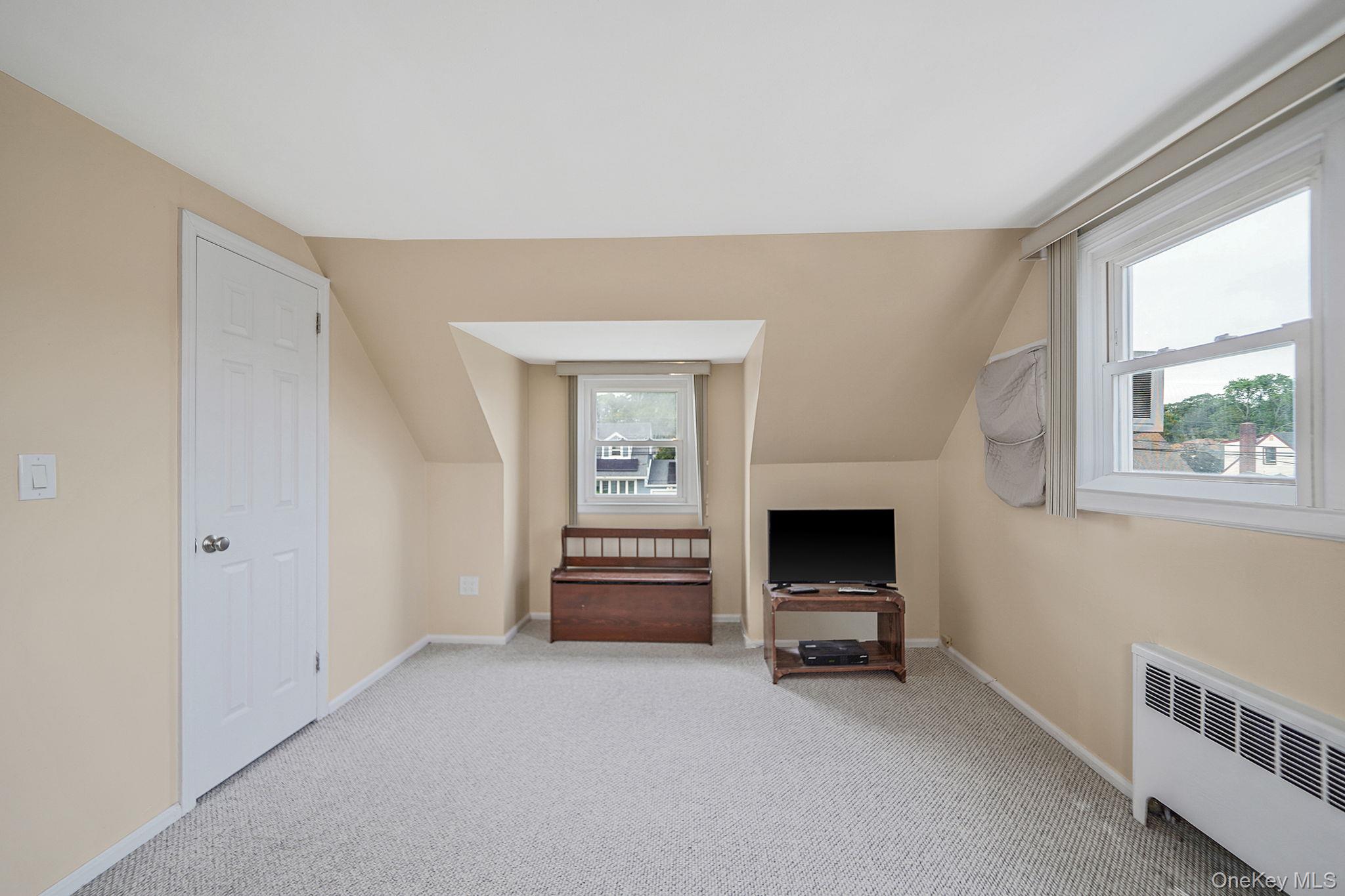 166 N Oak Street, Massapequa, NY 11758