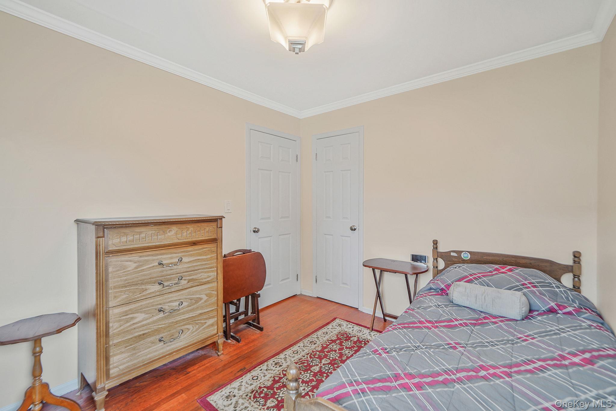 166 N Oak Street, Massapequa, NY 11758