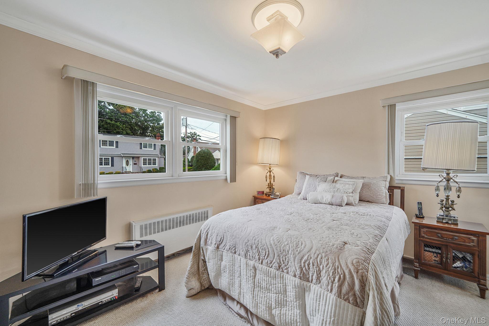 166 N Oak Street, Massapequa, NY 11758