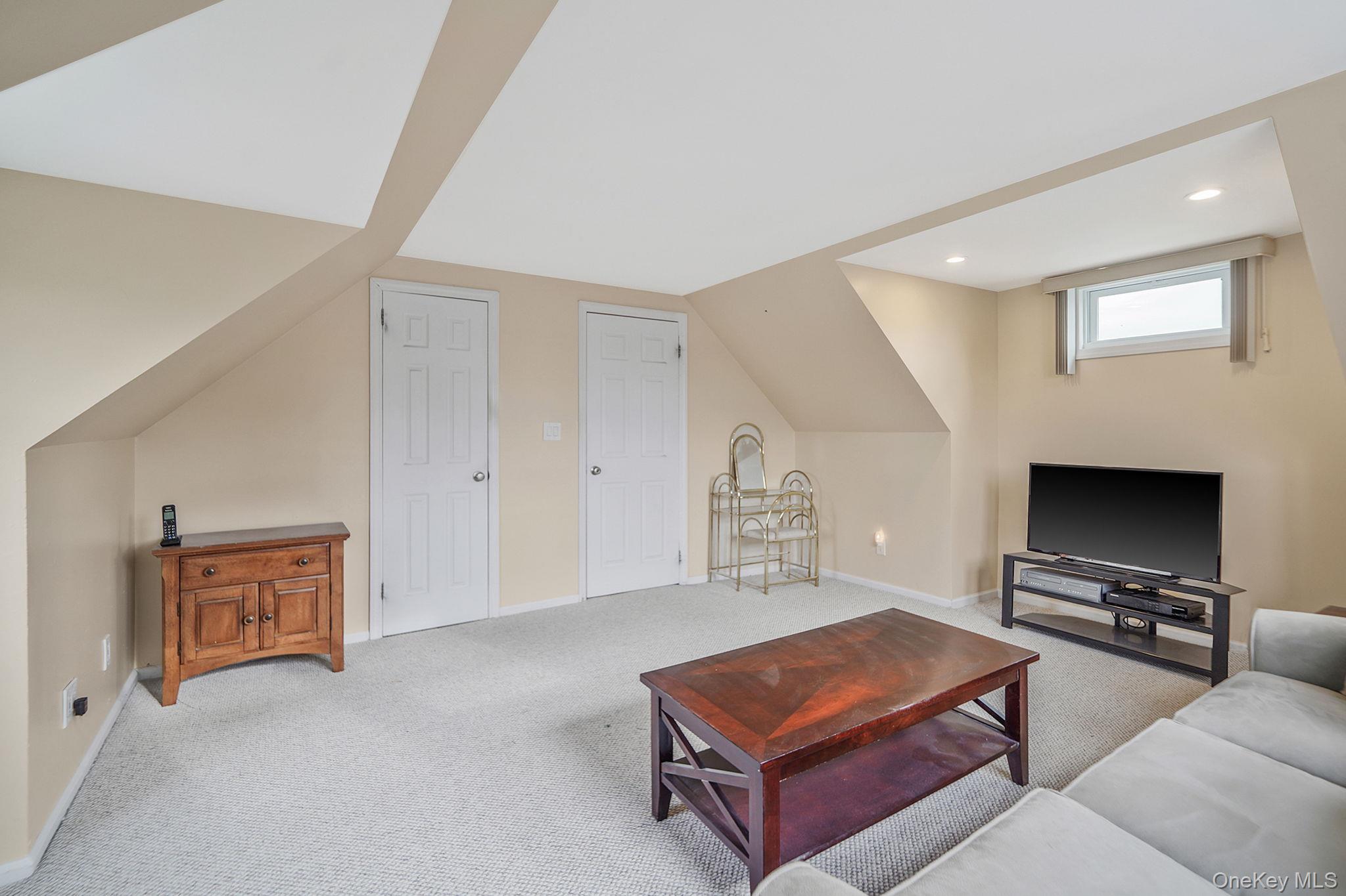 166 N Oak Street, Massapequa, NY 11758