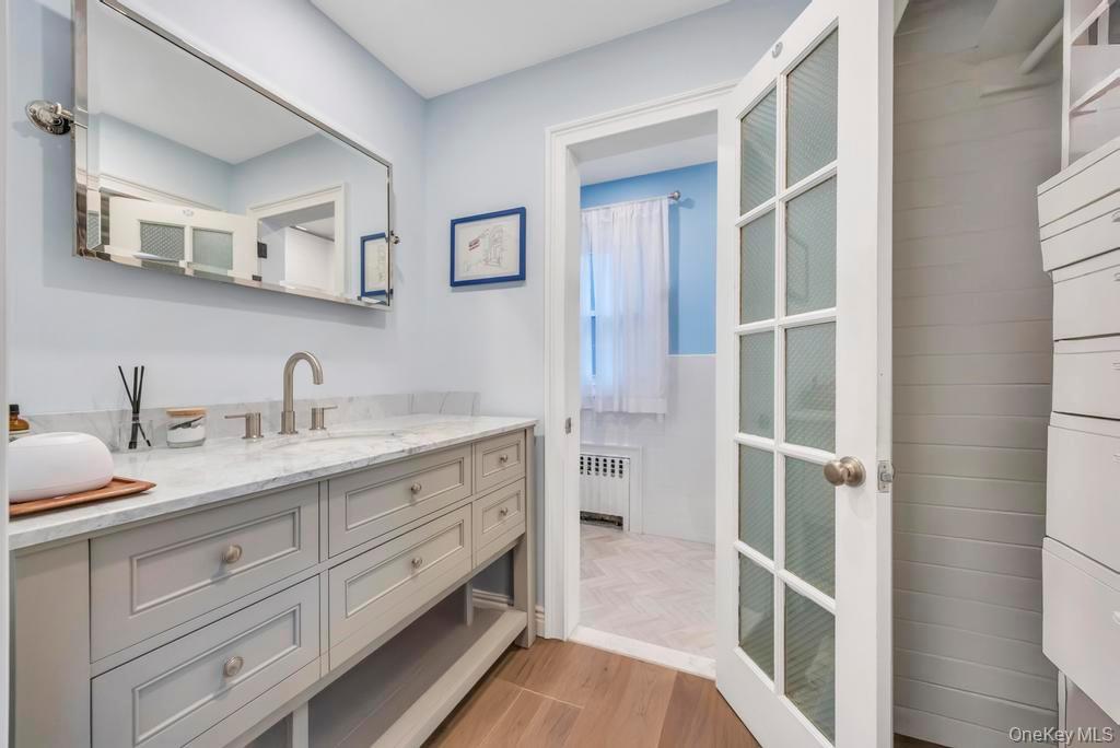 12 Teapot Lane, Smithtown, NY 11787