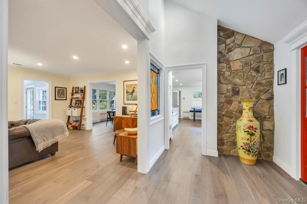 12 Teapot Lane, Smithtown, NY 11787