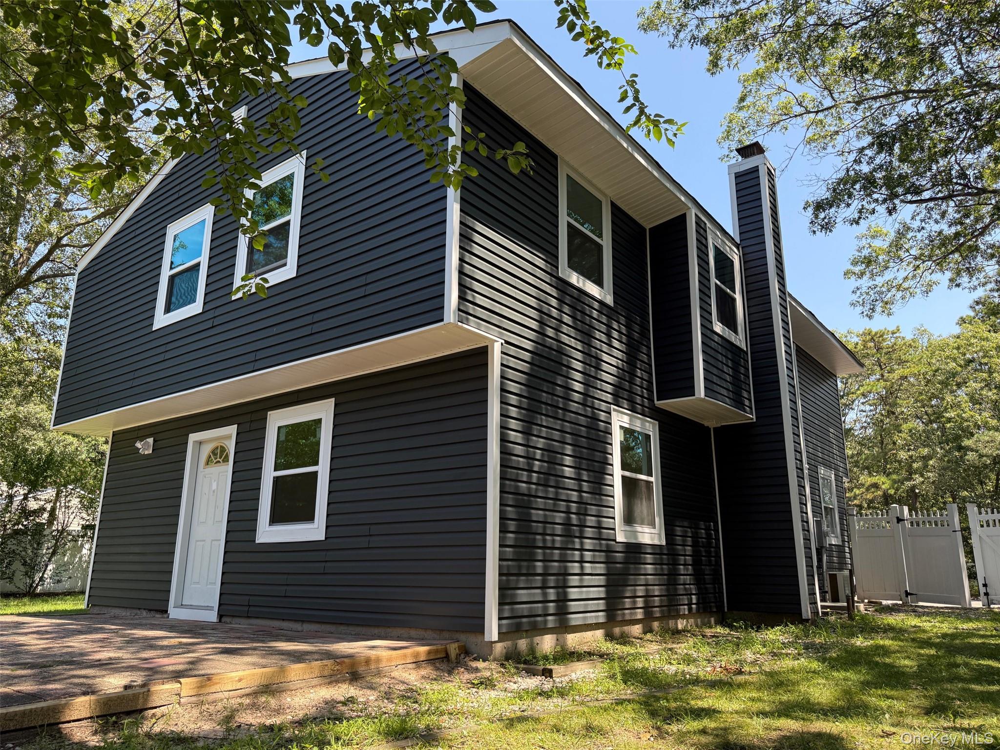 64 Chestnut Street, Coram, NY 11727