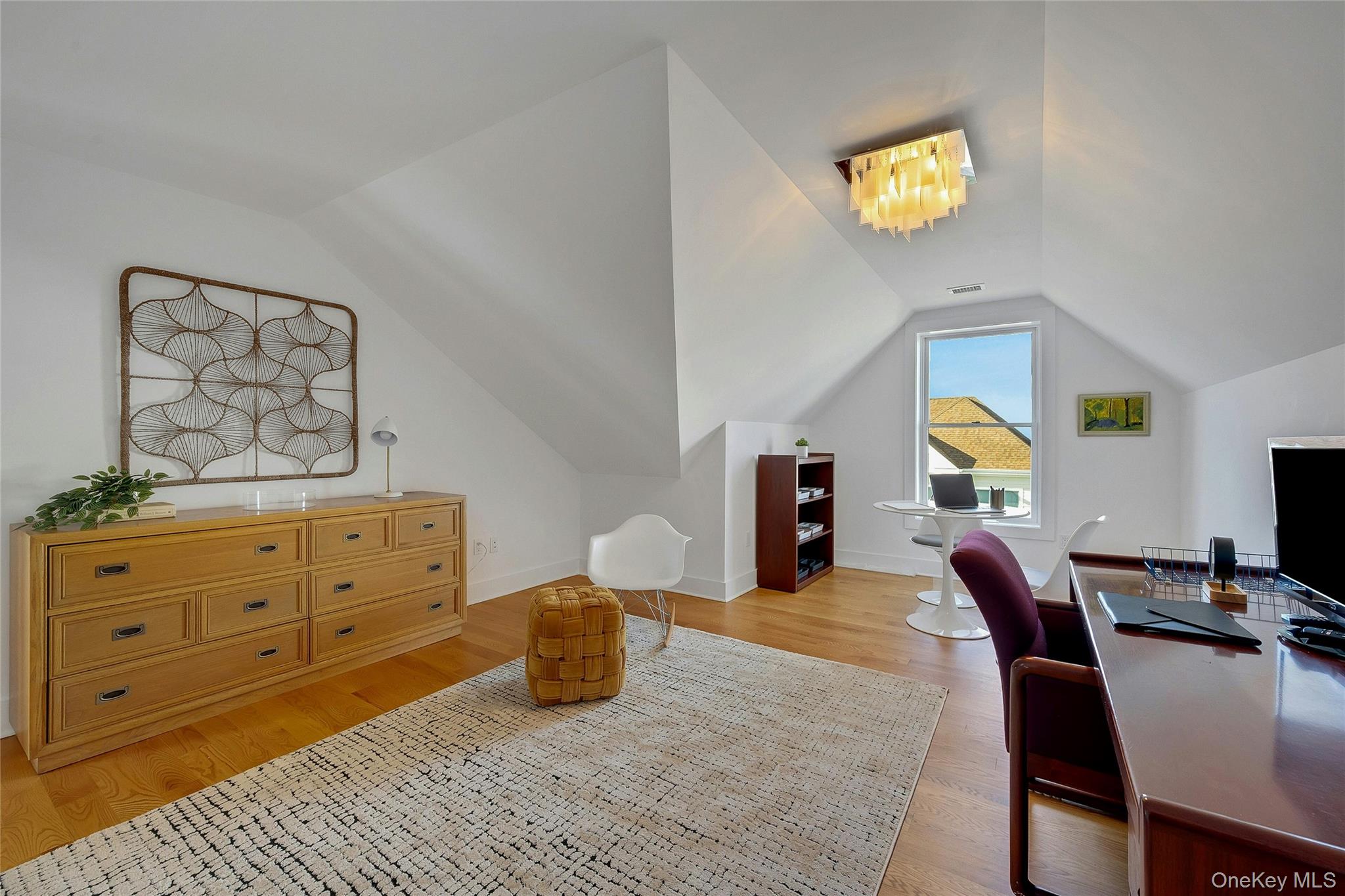 39 Island Point, Bronx, NY 10464