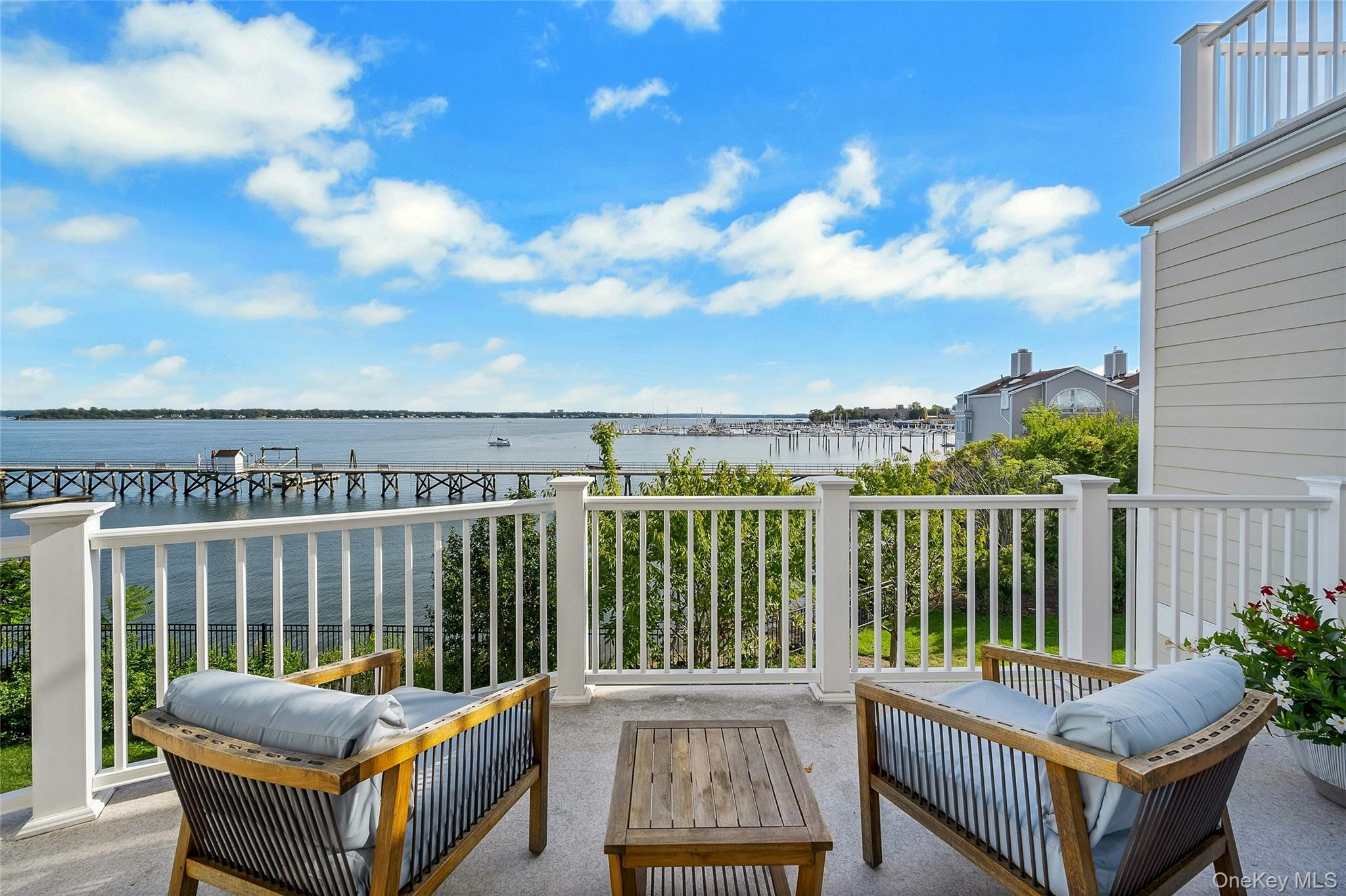 39 Island Point, Bronx, NY 10464