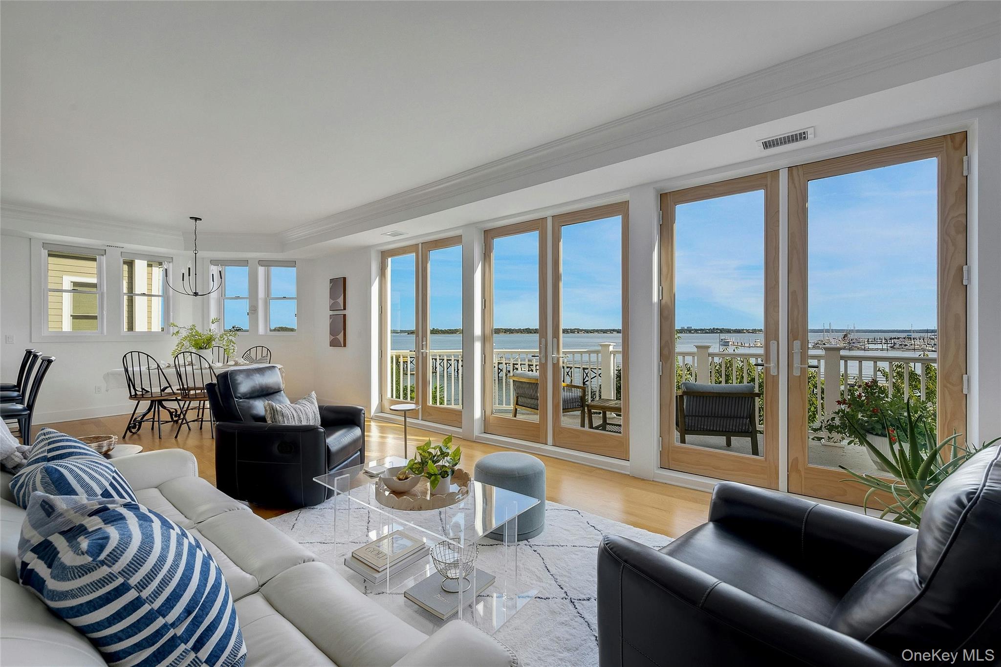 39 Island Point, Bronx, NY 10464