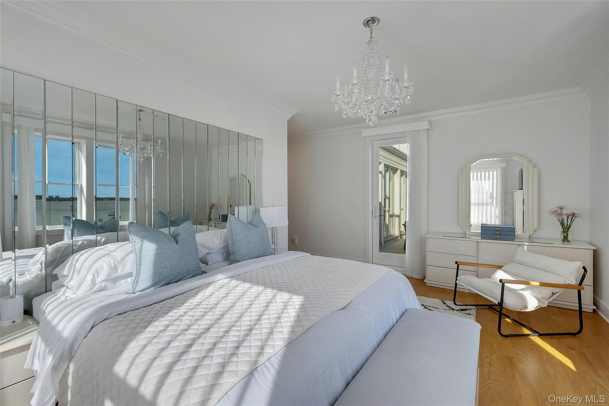 39 Island Point, Bronx, NY 10464