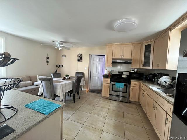 12411 25th Avenue, College Point, NY 11356