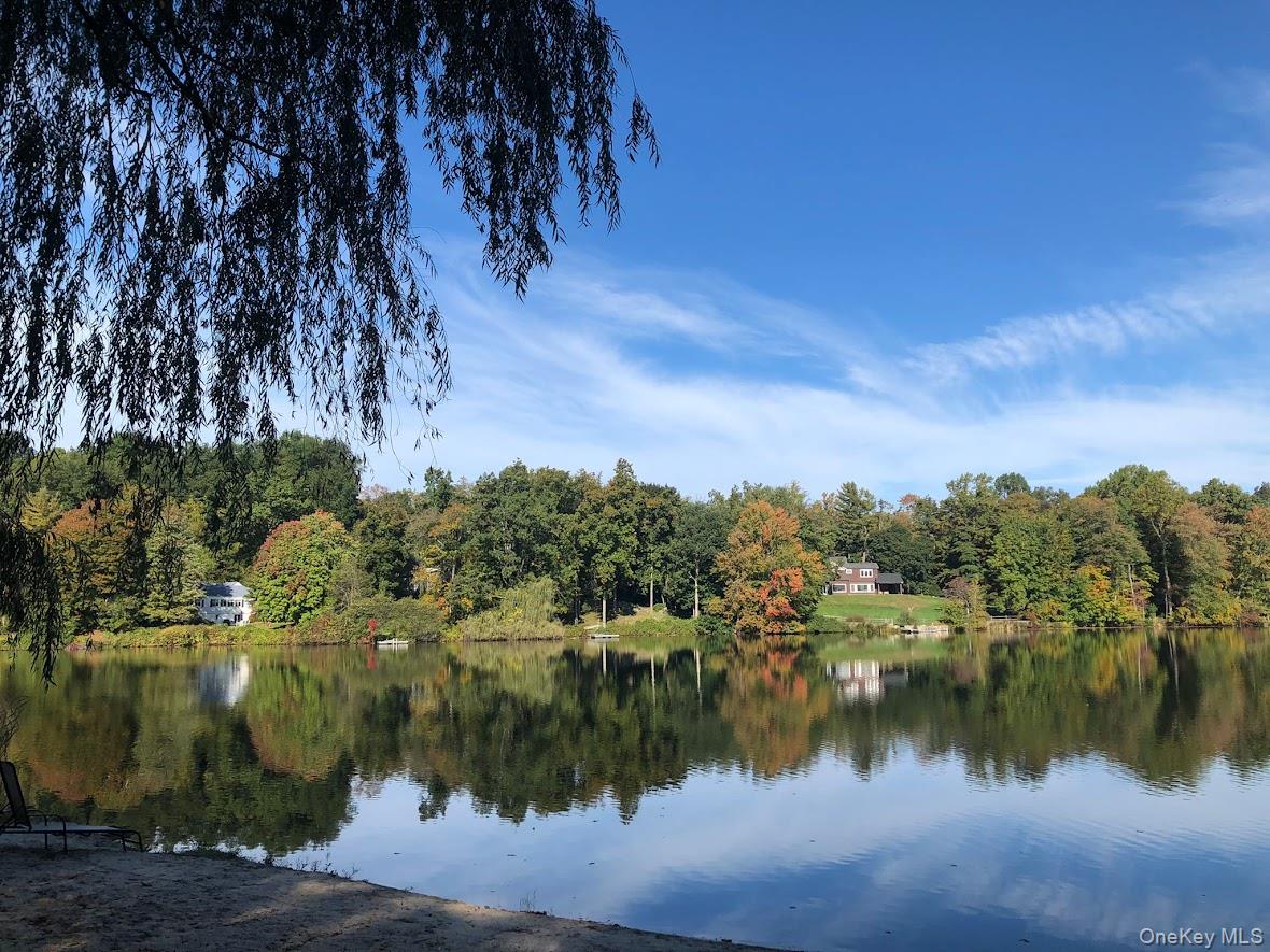 18 Adams Road, Ossining, NY 10562