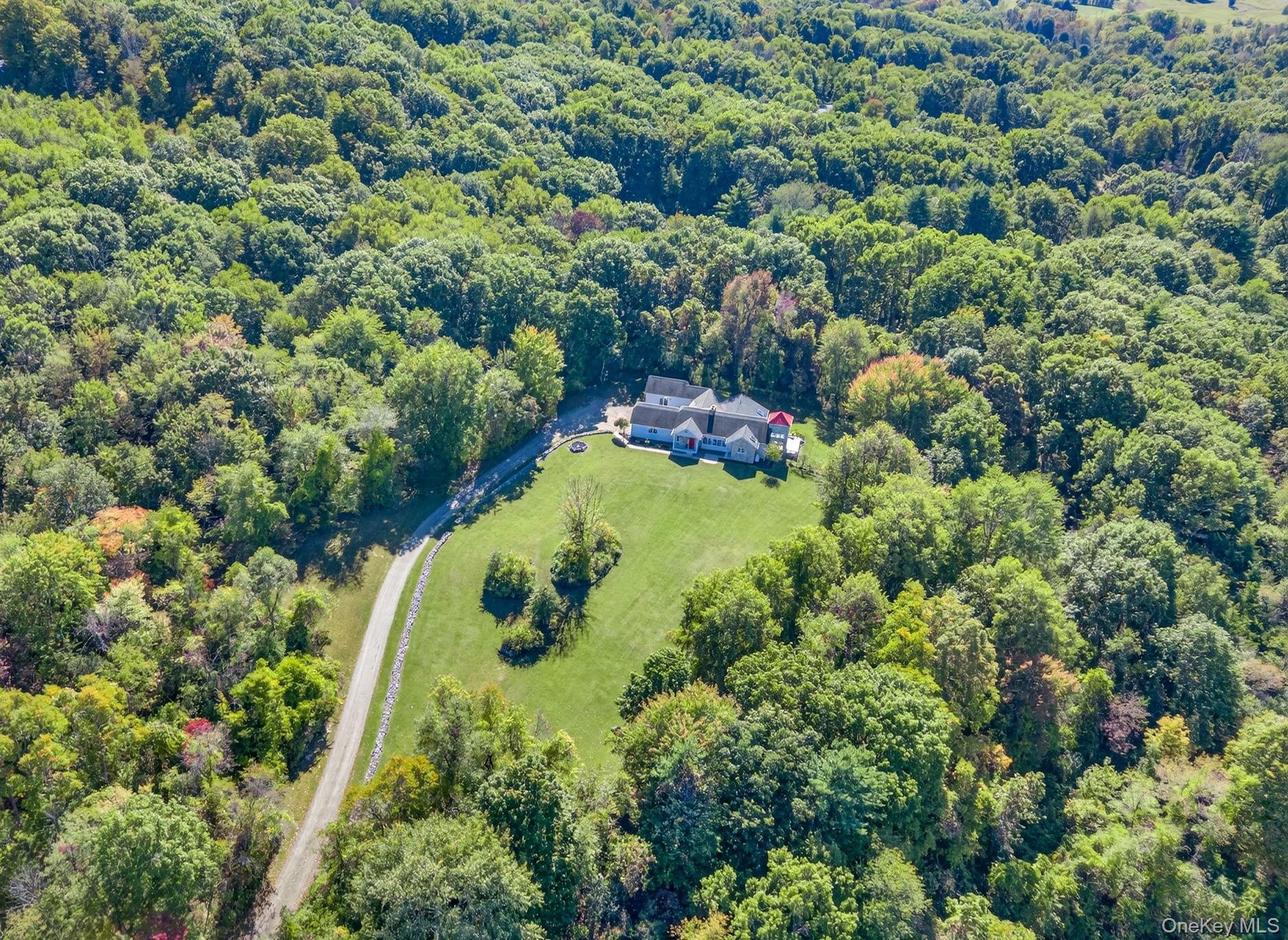 160 Starbarrack Road, Red Hook, NY 12571