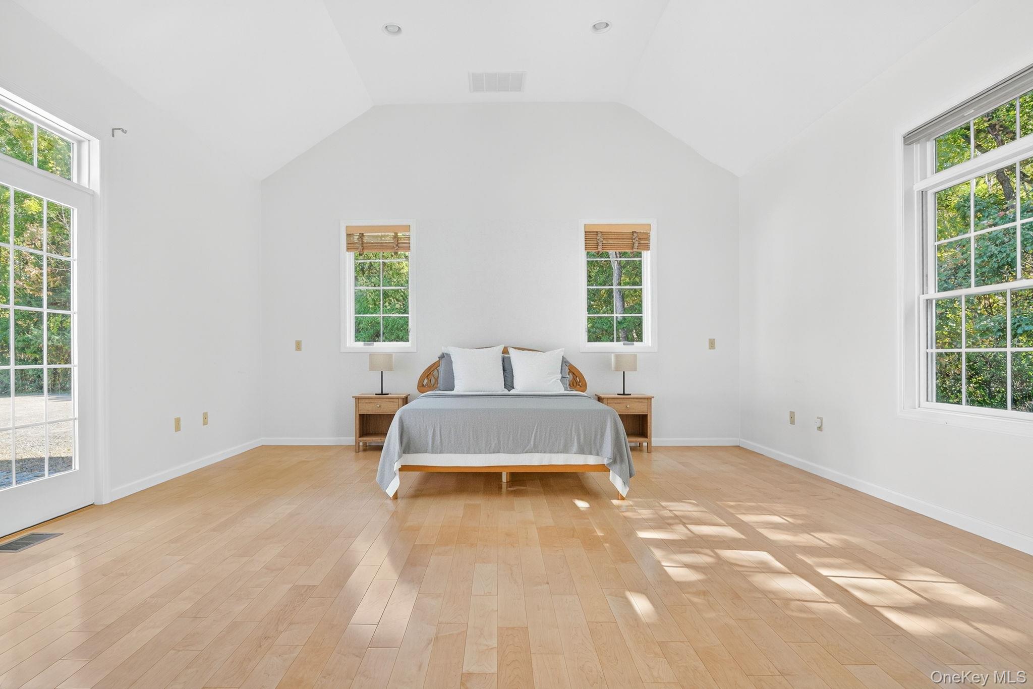 160 Starbarrack Road, Red Hook, NY 12571