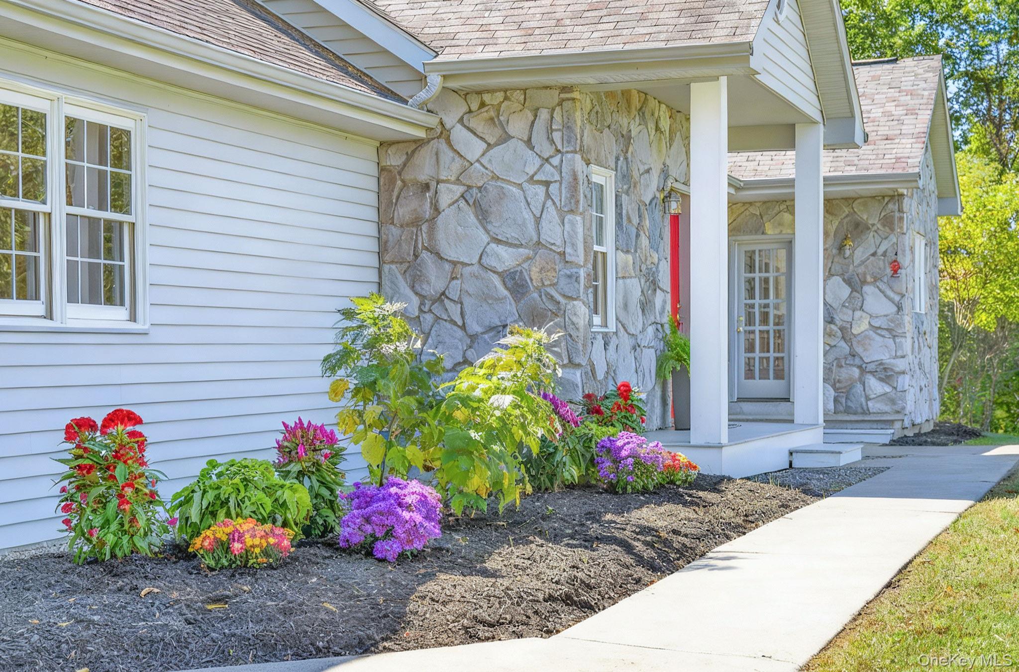 160 Starbarrack Road, Red Hook, NY 12571