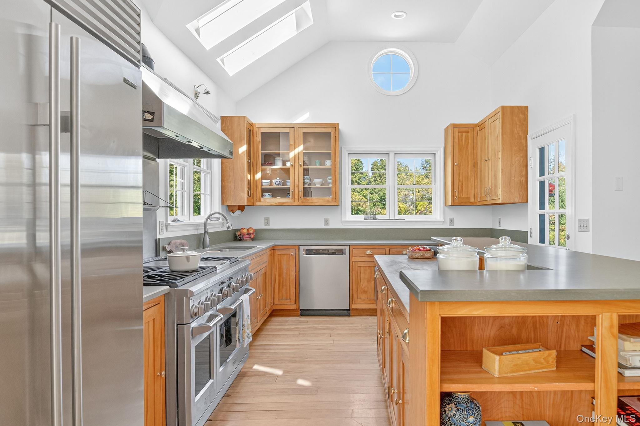 160 Starbarrack Road, Red Hook, NY 12571