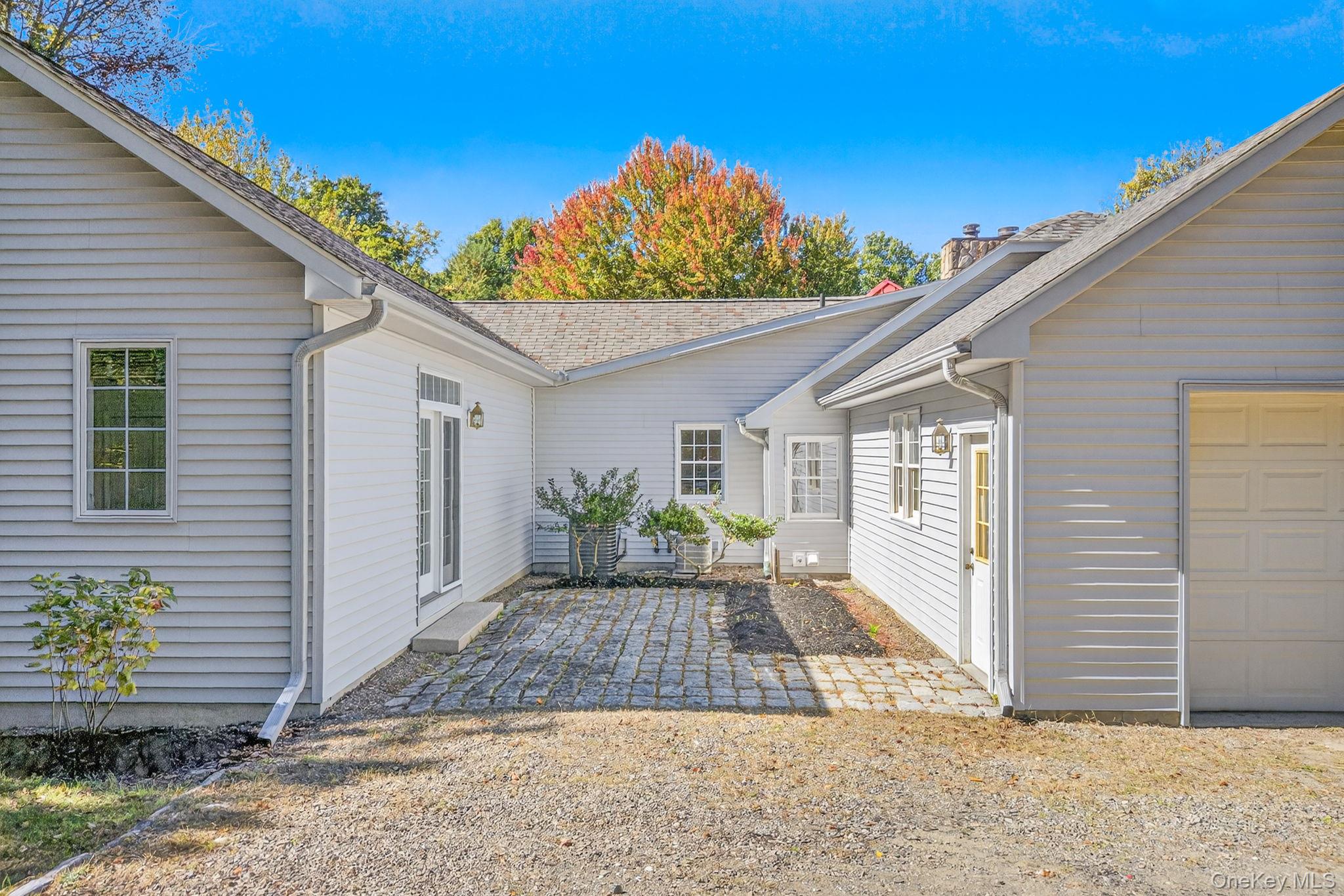 160 Starbarrack Road, Red Hook, NY 12571