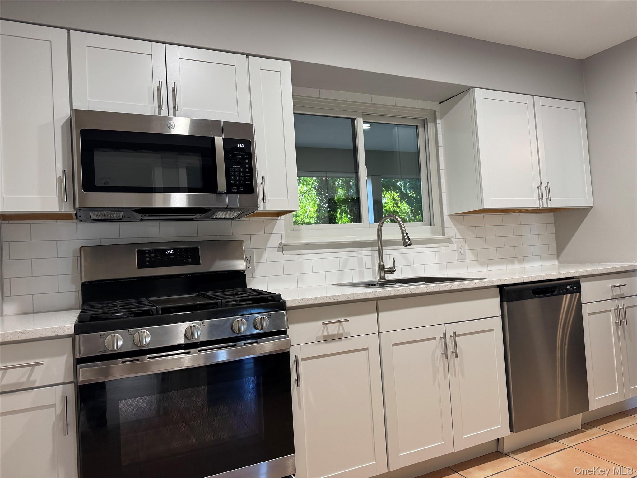 39B Norwood Road # Right, Port Washington, NY 11050