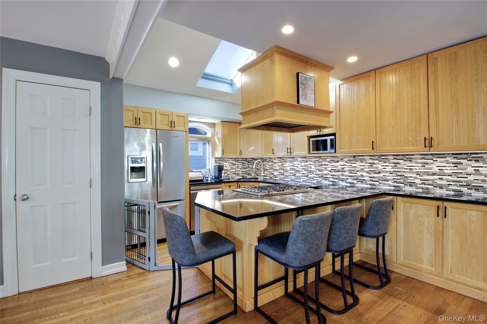 67 Fernwood Terrace, Garden City, NY 11530