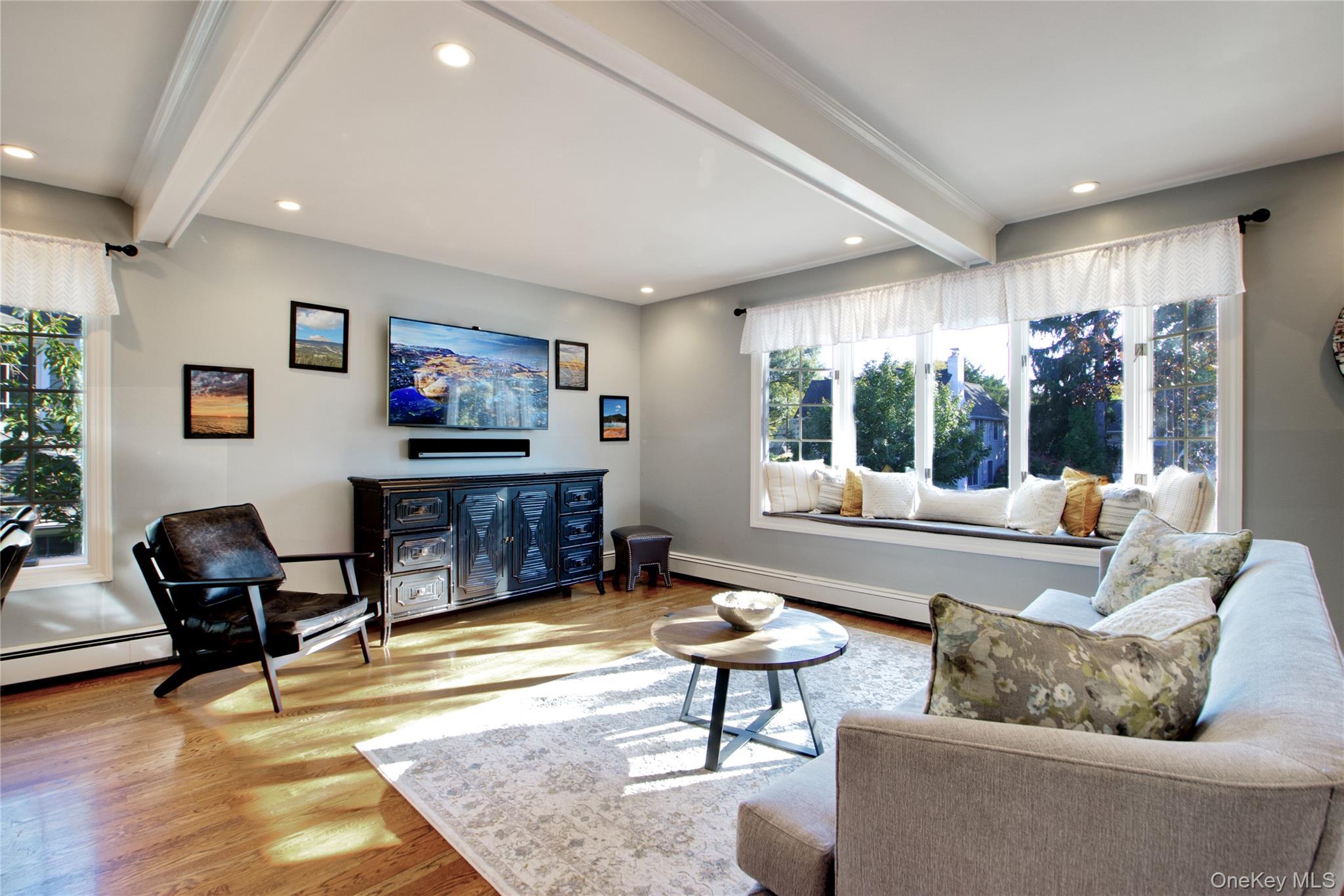 67 Fernwood Terrace, Garden City, NY 11530