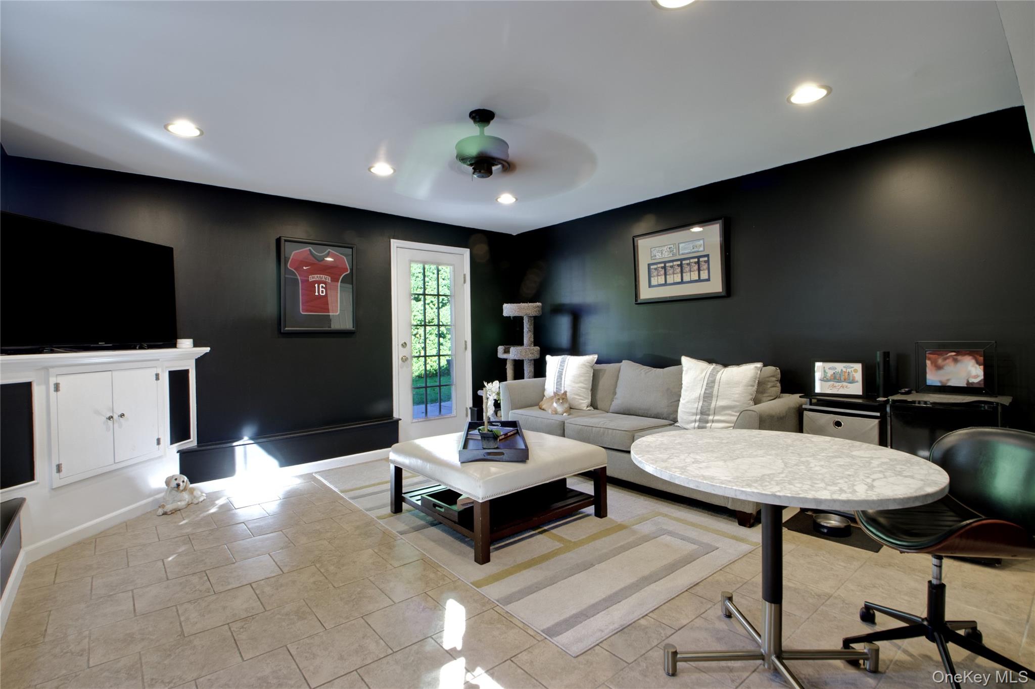 67 Fernwood Terrace, Garden City, NY 11530