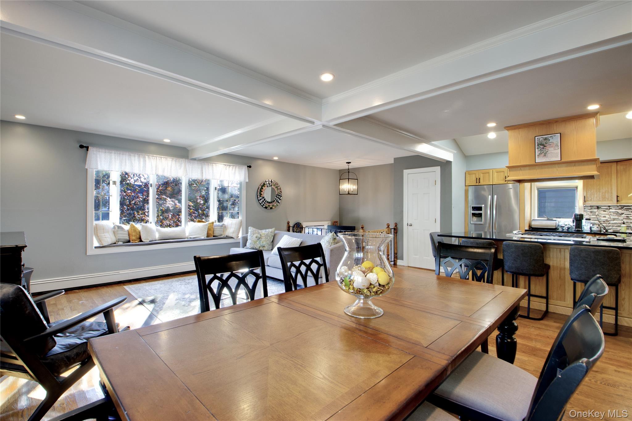 67 Fernwood Terrace, Garden City, NY 11530