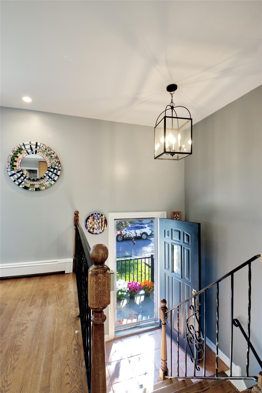 67 Fernwood Terrace, Garden City, NY 11530