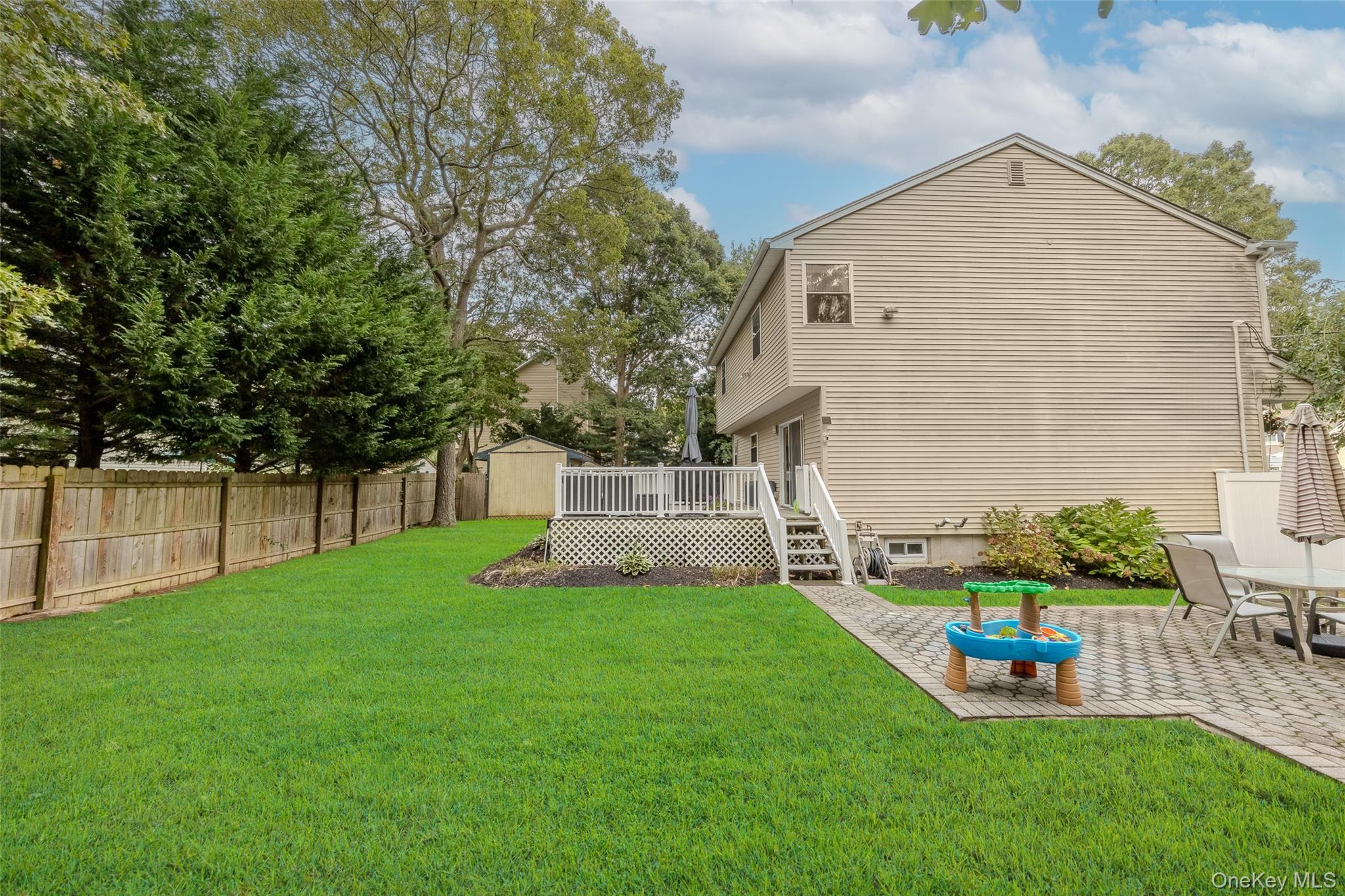 5 Baker Road, Mastic Beach, NY 11951