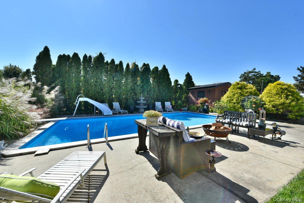 1974 Monroe Avenue, North Bellmore, NY 11710