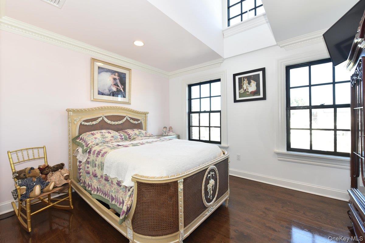 1974 Monroe Avenue, North Bellmore, NY 11710