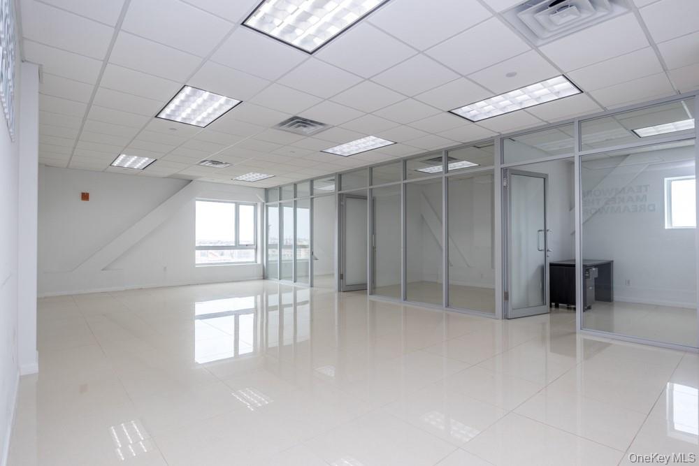 136-33 37th Avenue # 8C, Flushing, NY 11354