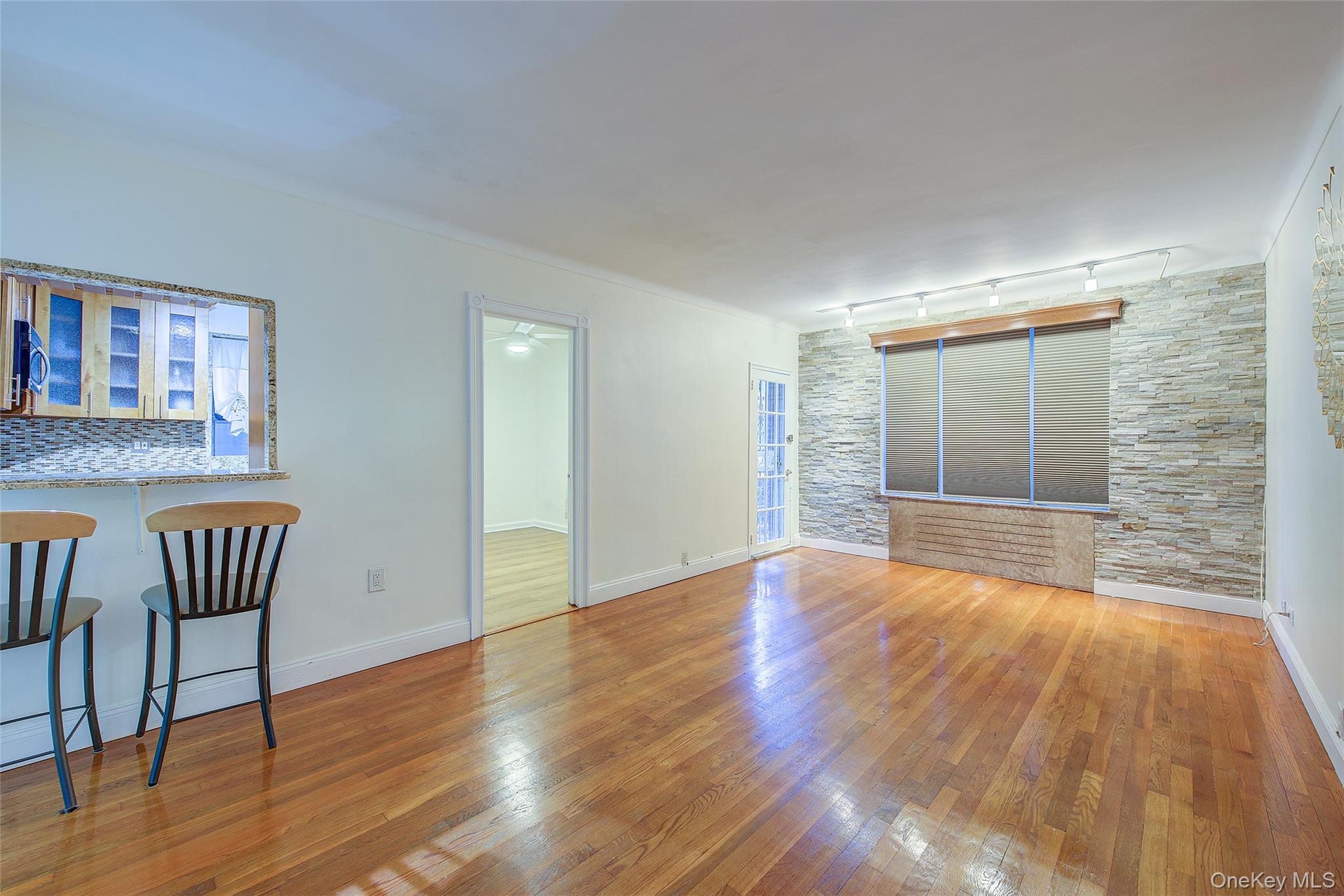 123-35 82nd Road # 2K, Kew Gardens, NY 11415