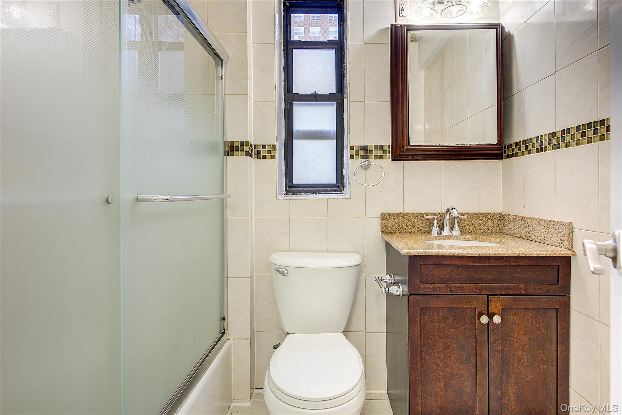 123-35 82nd Road # 2K, Kew Gardens, NY 11415