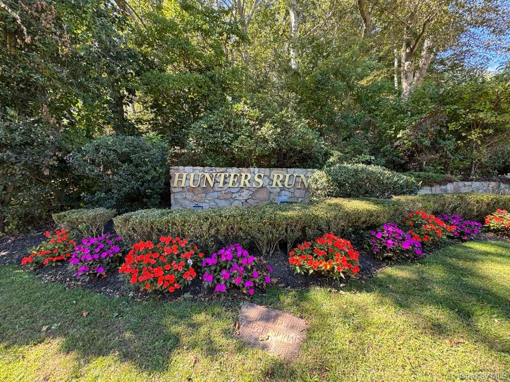 6 Clearmeadow Lane, Woodbury, NY 11797