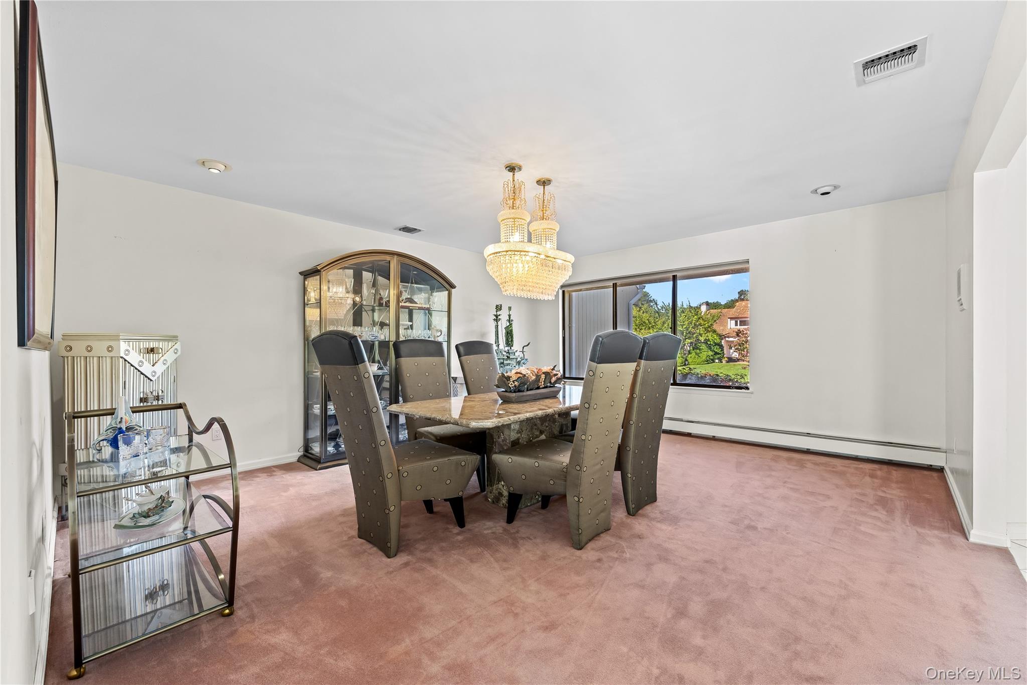 6 Clearmeadow Lane, Woodbury, NY 11797