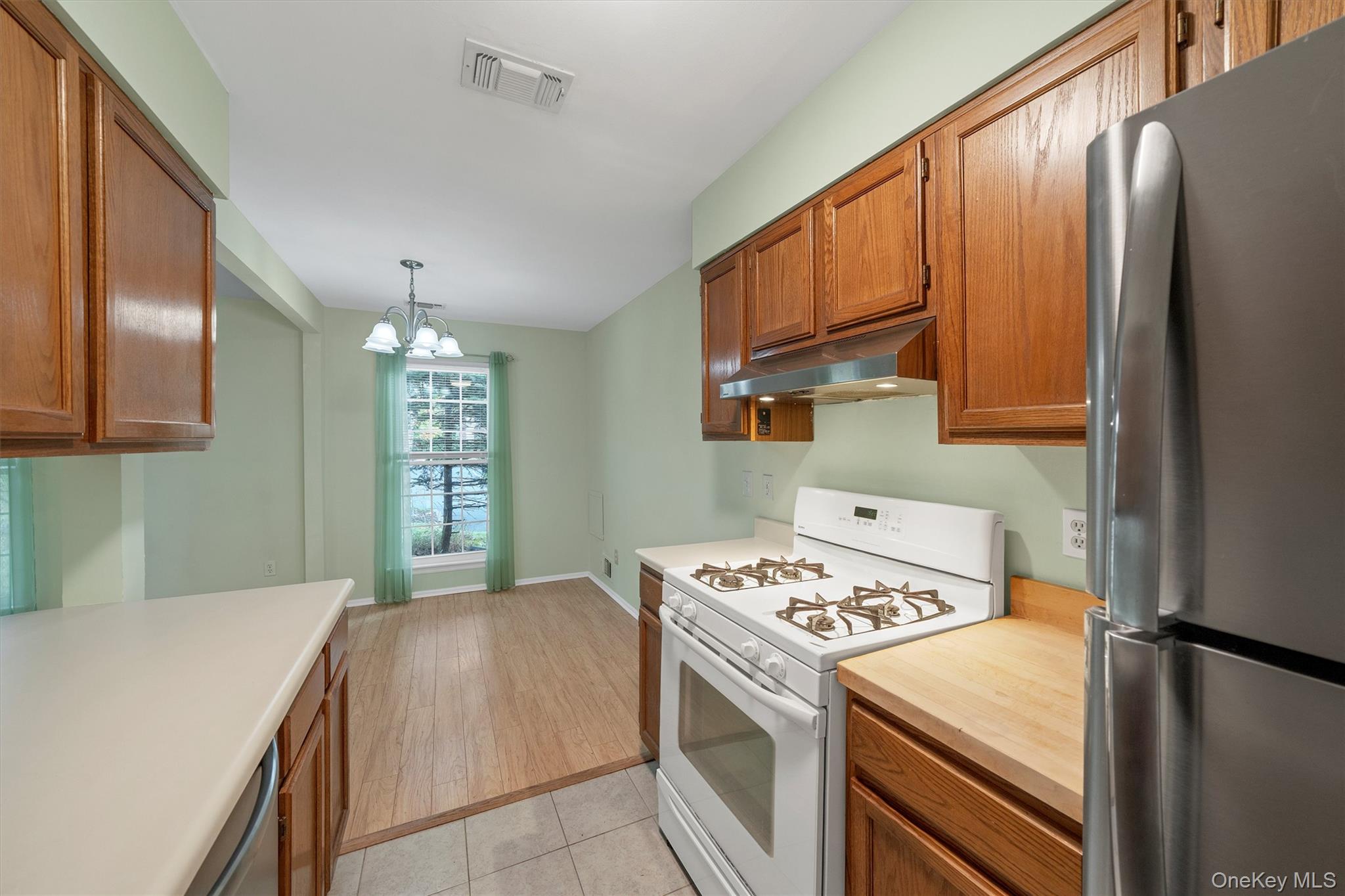 29 The Rise, Warwick, NY 10990