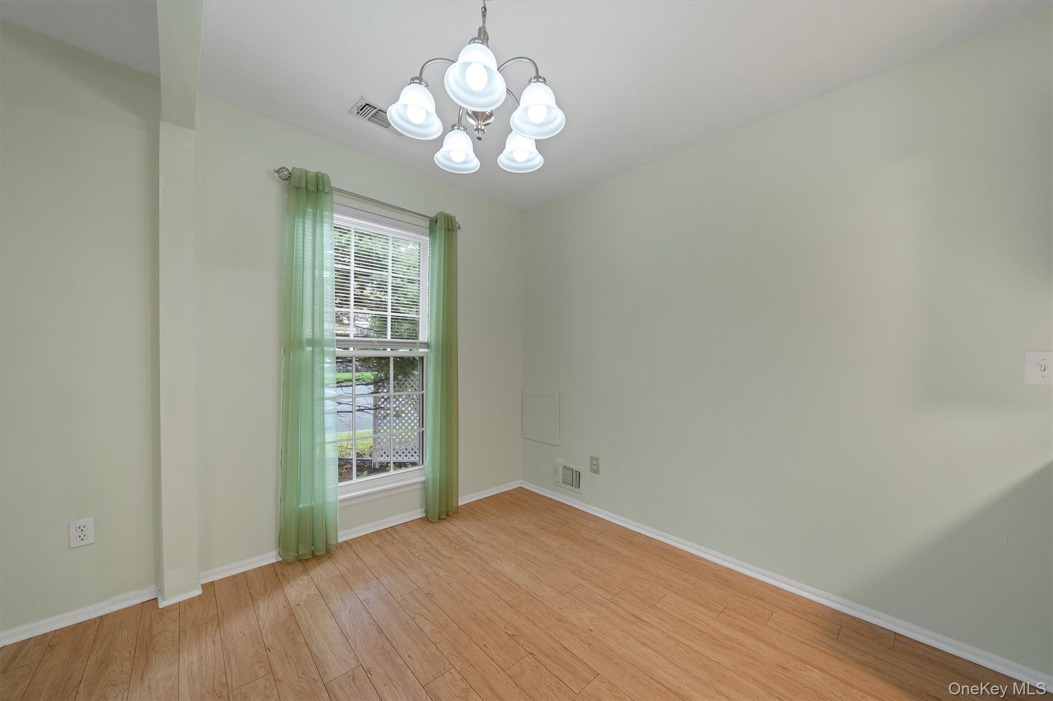 29 The Rise, Warwick, NY 10990