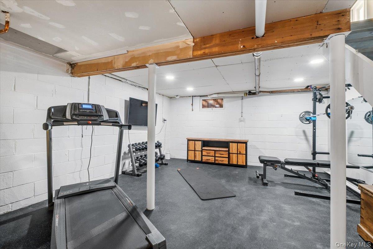 67 Thoreau Court, Yorktown Heights, NY 10598