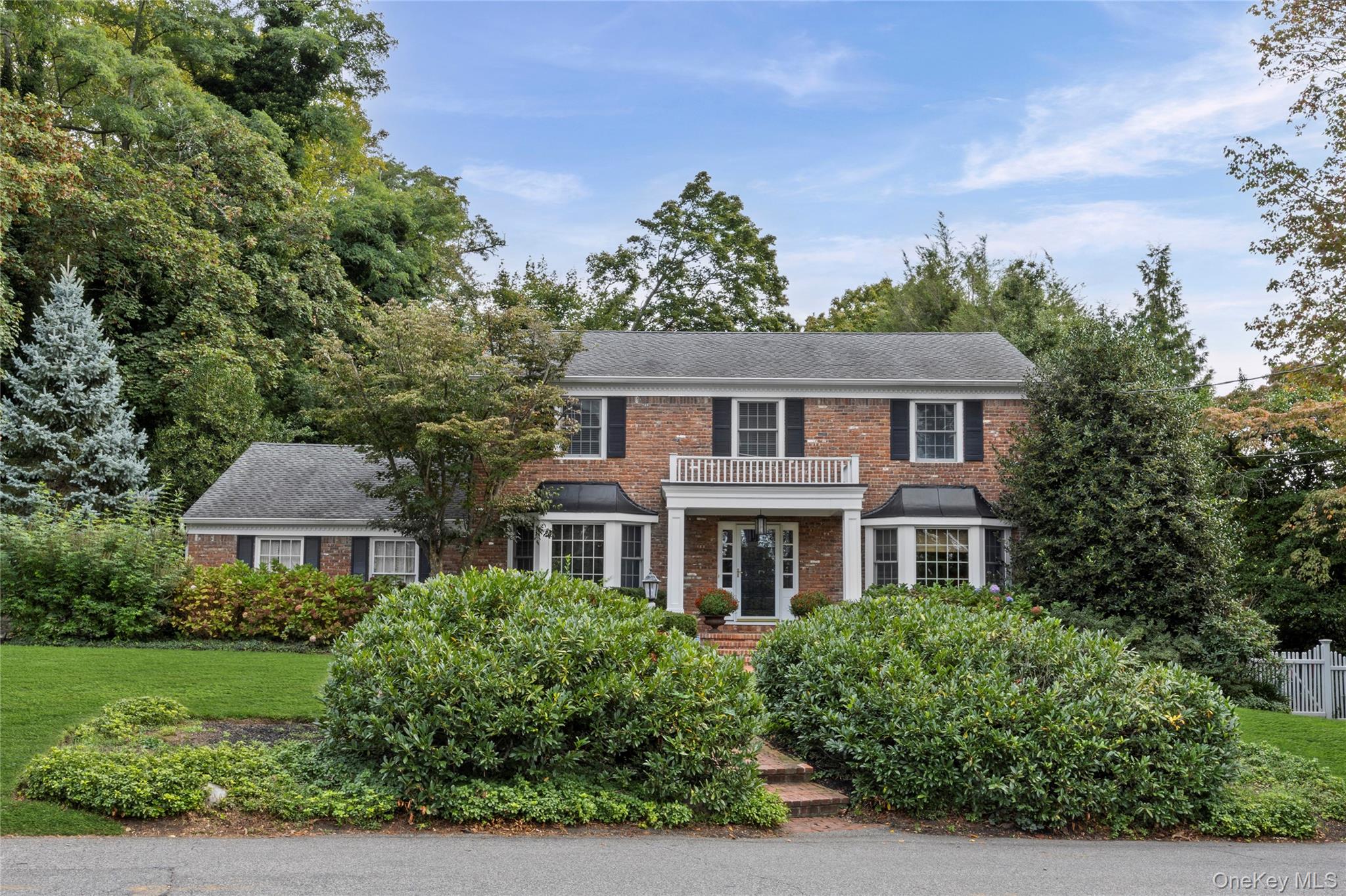 336 Bay Avenue, Huntington Bay, NY 11743