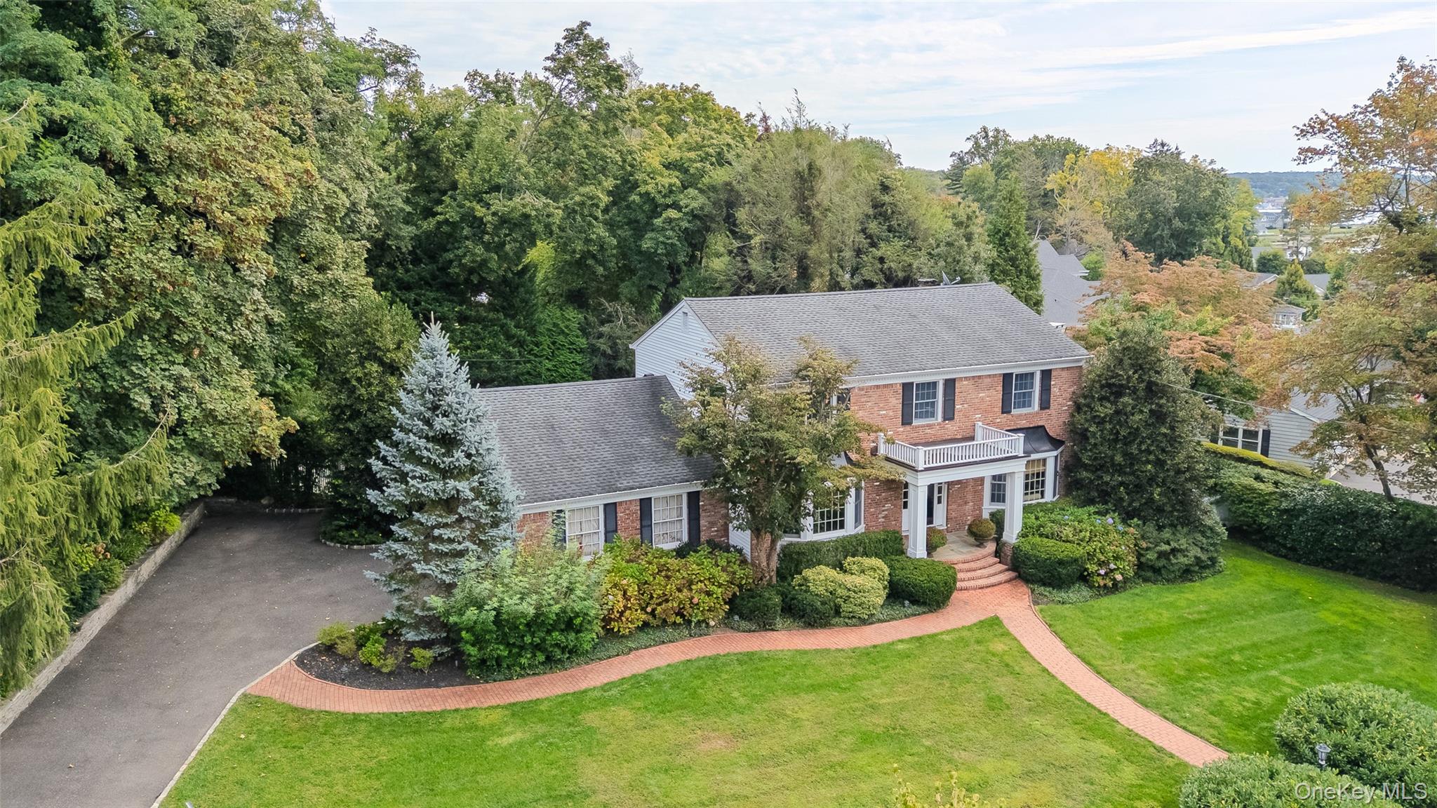 336 Bay Avenue, Huntington Bay, NY 11743